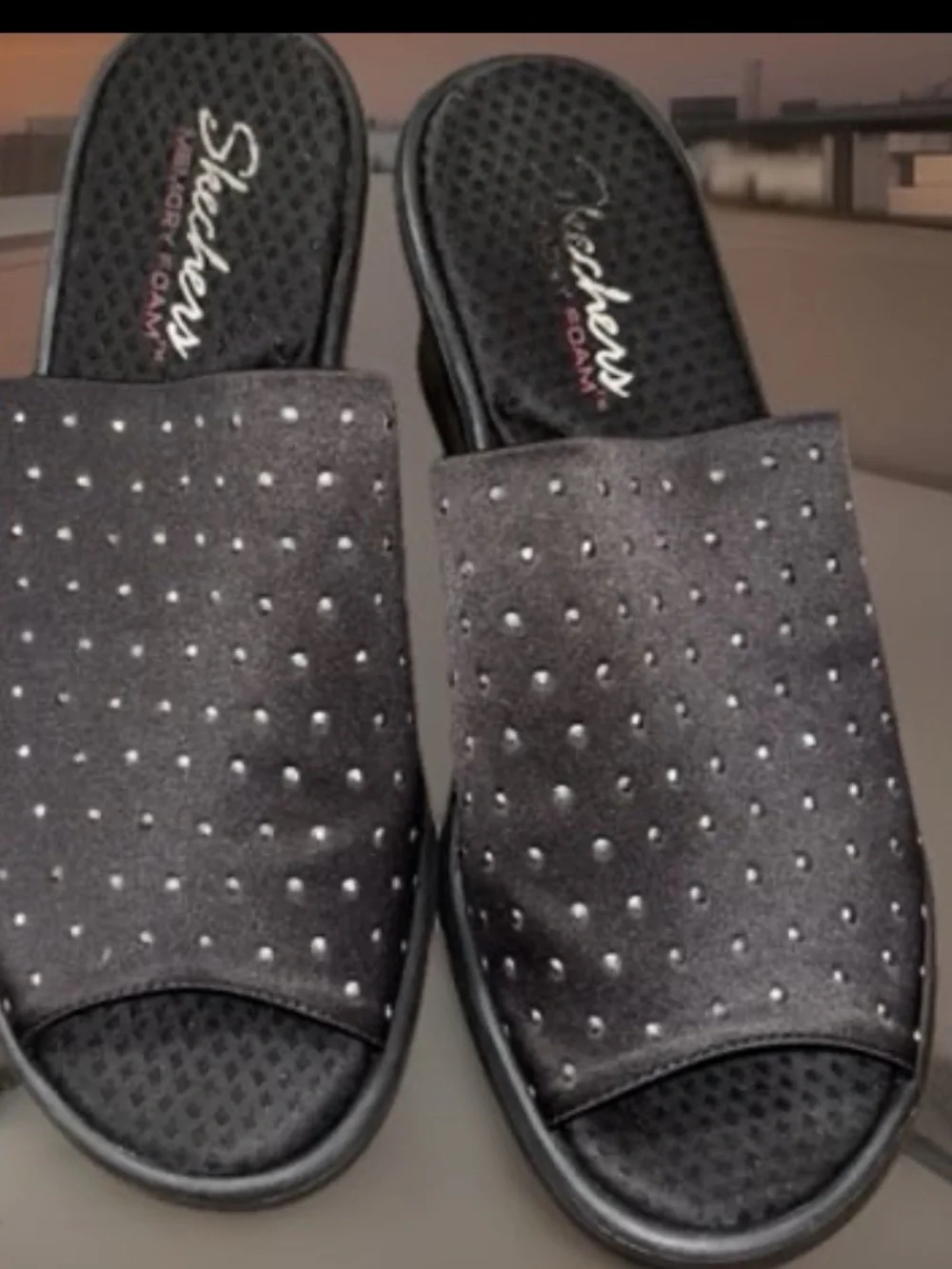Skechers easy slip